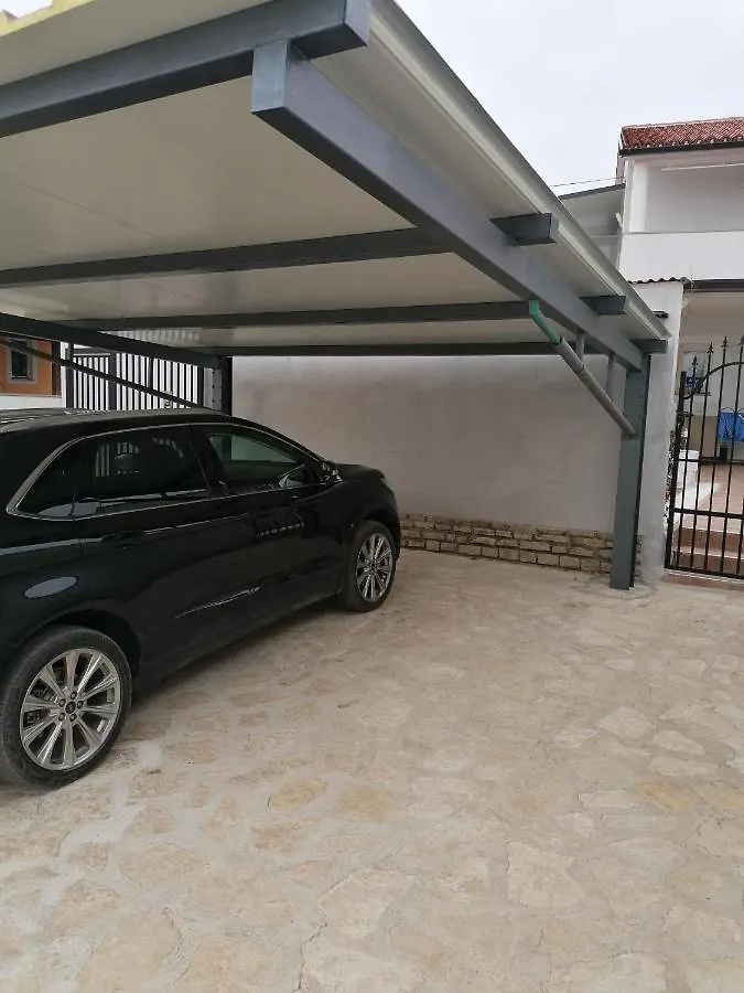 Leonie Apartment 4 Stern Umag