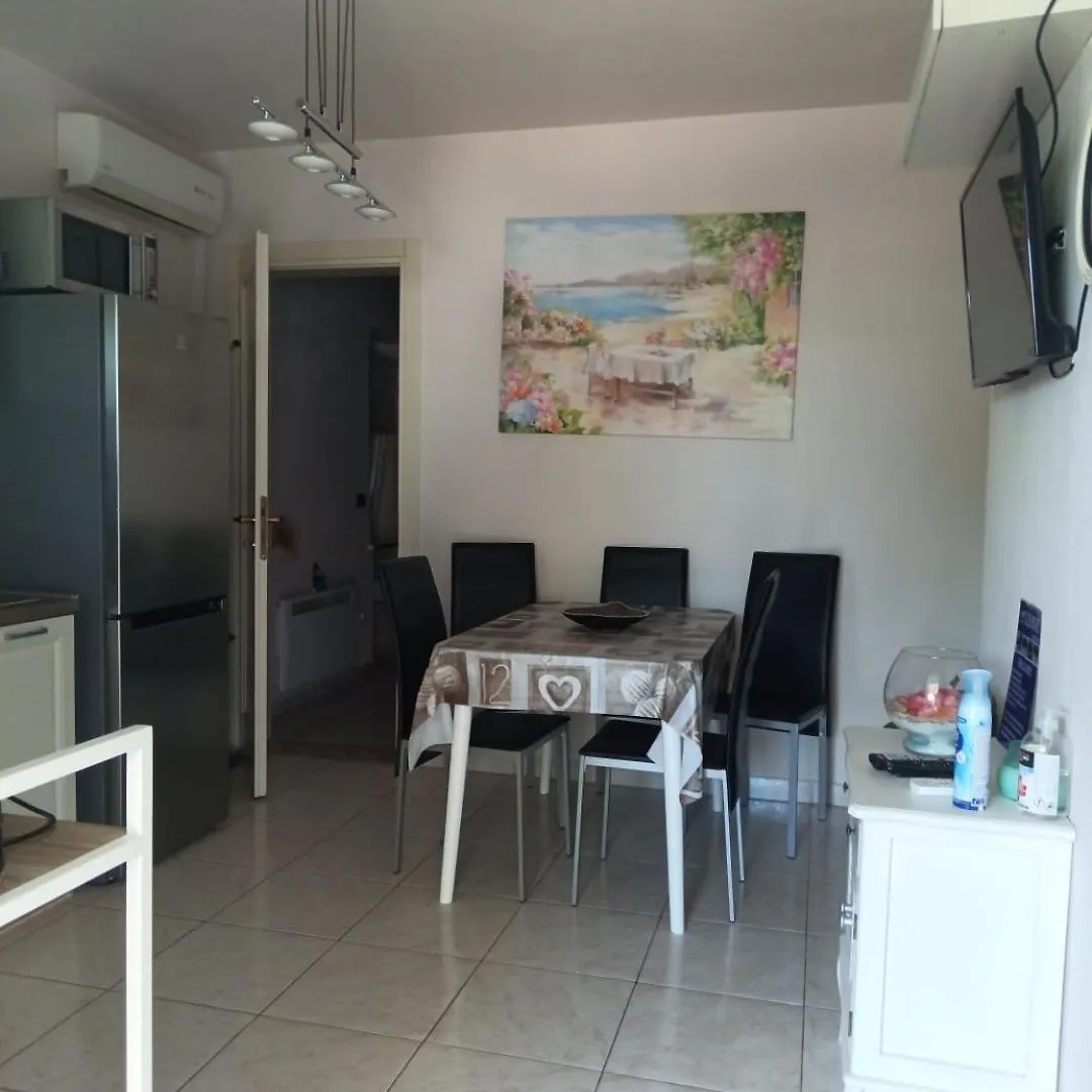 Leonie Apartment 4 Stern Umag
